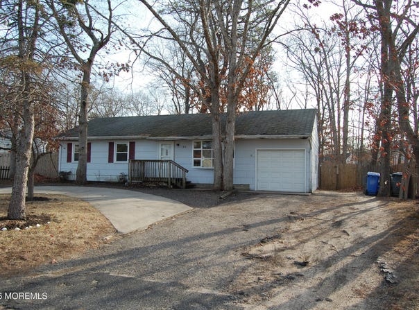 135 Nautilus Drive, Manahawkin, NJ 08050