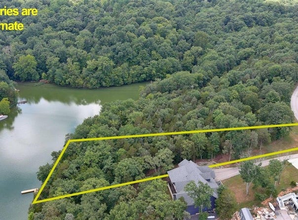 20 Doe Valley Parkway, Brandenburg, KY 40108