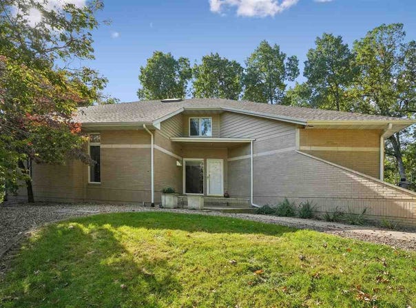 1441 Trail Bend Drive NW, Swisher, IA 52338