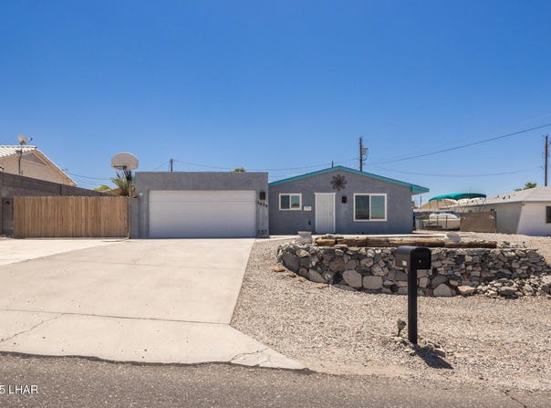 2820 Poseidon Dr, Lake Havasu City, AZ 86404