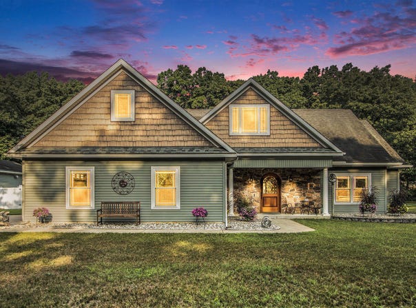 6574 Lafountaine Drive, Plainwell, MI 49080
