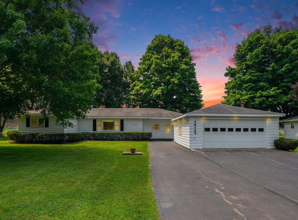 18169 6th Avenue Road, Three Rivers, MI 49093