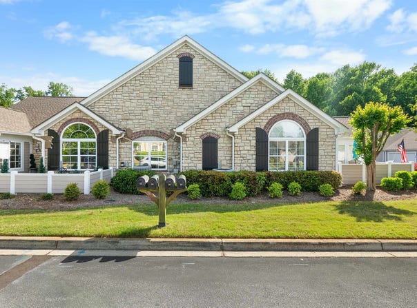 92 Fudora Circle, Simpsonville, SC 29681