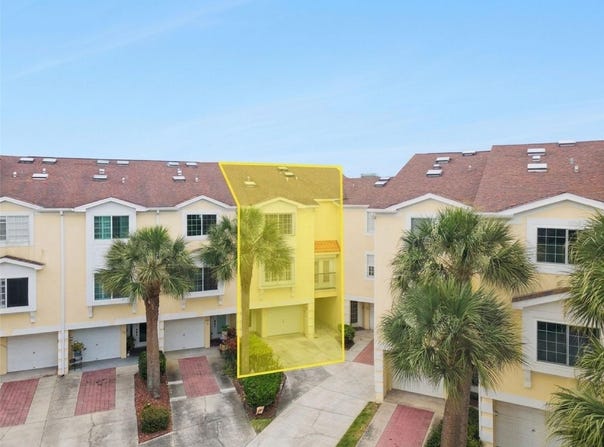 137 BRENT CIRCLE, OLDSMAR, FL 34677