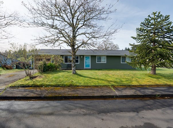 582 SW HARBOR PL, Warrenton, OR 97146