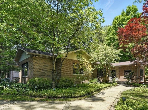 1630 S 3rd Street, Niles, MI 49120