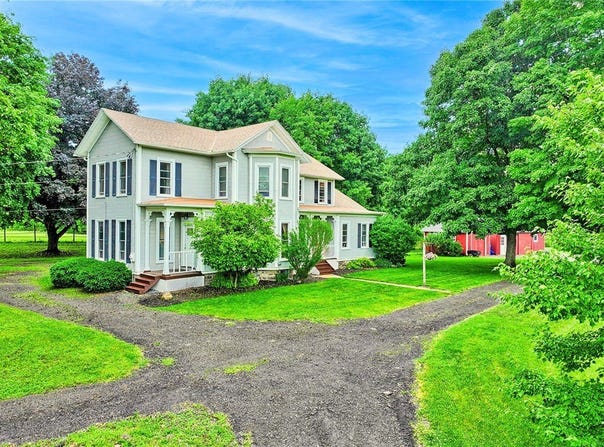 2360 Harris Road, Palmyra, NY 14522
