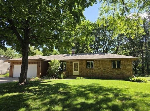 4463 ADELE Street, ROSCOE, IL 61073