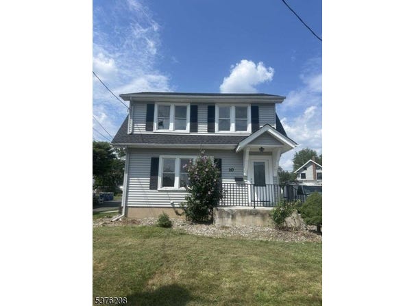 10 Frelinghuysen Ave, Raritan Boro, NJ 08869-1935