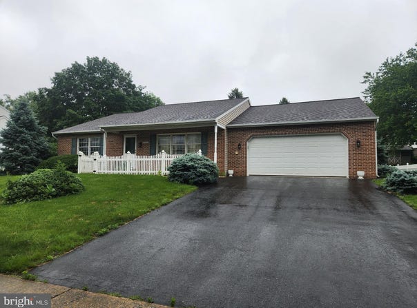 208 E 6TH STREET, LITITZ, PA 17543