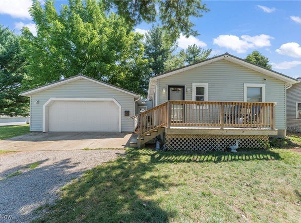 104 24th Street NW, Massillon, OH 44647