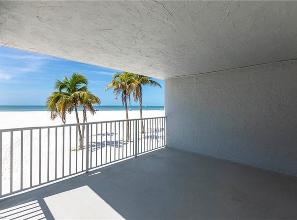 2560 Estero, FORT MYERS BEACH, FL 33931