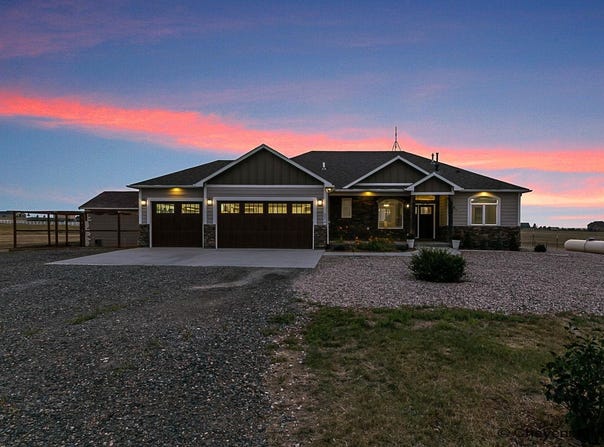 2076 LACY DR, Cheyenne, WY 82009-3465