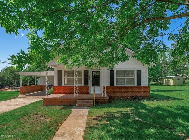 309 E Oklahoma Avenue, Vivian, LA 71082
