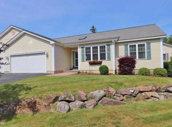 122 Chickadee Lane, Bangor, ME 04401