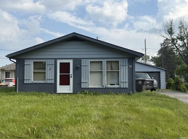 359 West Cox Drive, Fort Wayne, IN 46807