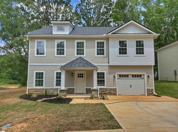 190 W Griffith Street, Woodruff, SC 29388