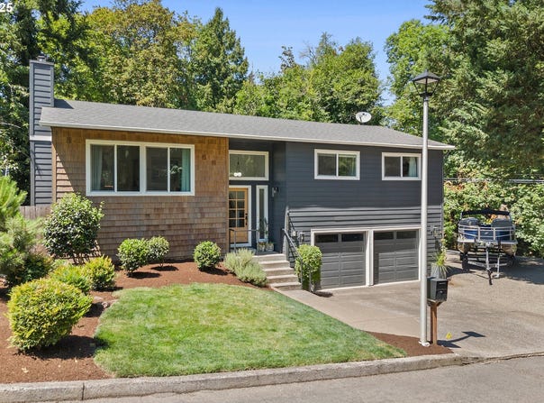 6818 MARQUETTE DR, West Linn, OR 97068