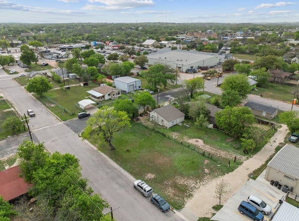 807 S Main, Lampasas, TX 76550