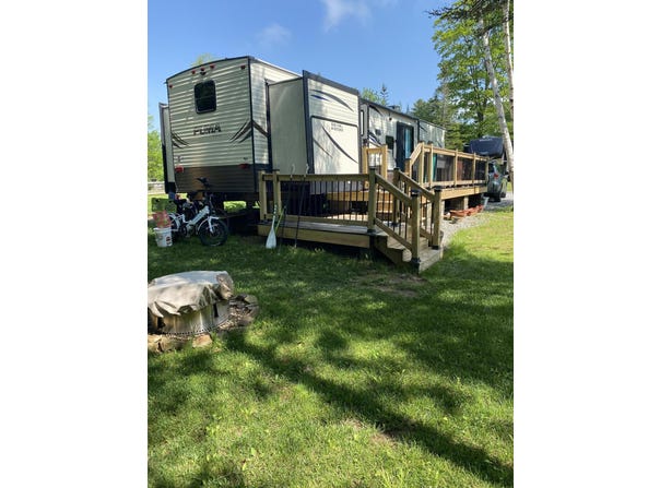 64 Duck Walk, Warren, ME 04864