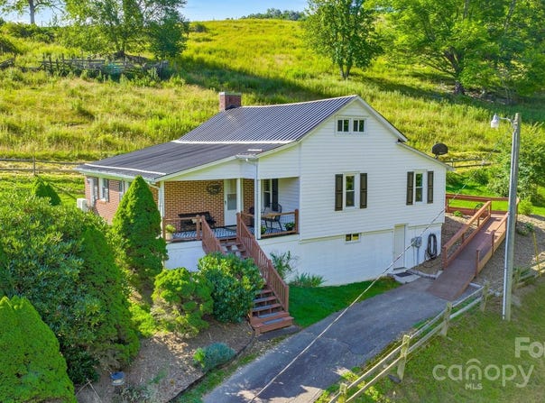 922 Prathers Creek Church Road, Laurel Springs, NC 28644