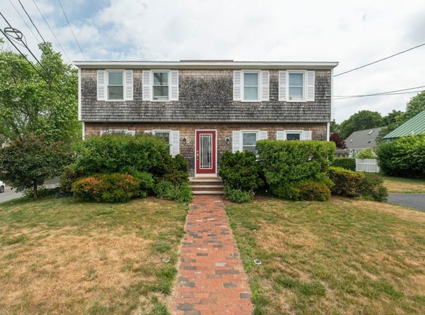 498 Winnacunnet Road, Hampton, NH 03842