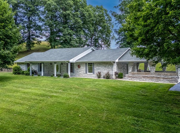 1044 Patrick Road, West Liberty, KY 41472