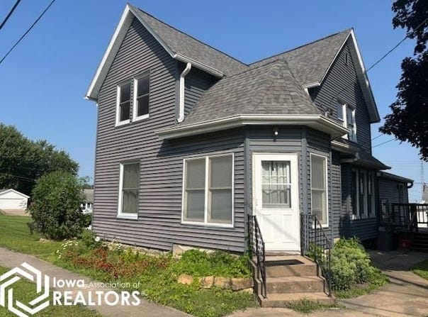 63 W 5th Forest, Dallas City, IL 62330