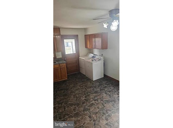 552 FRONT STREET, DANVILLE, PA 17821