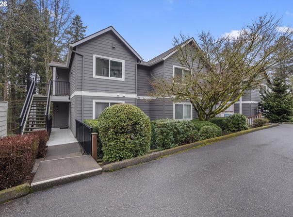 20050 SNOWDROP Ct, WestLinn, OR 97068