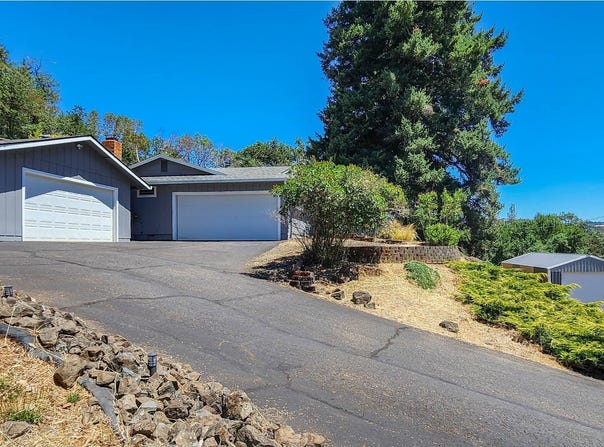 6649 GARDEN VALLEY RD, Roseburg, OR 97471