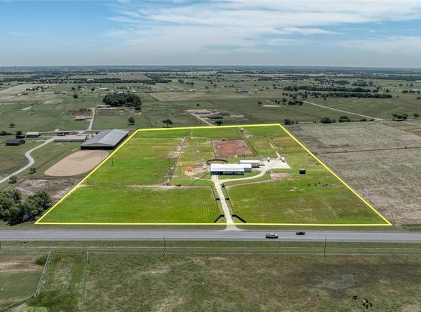 15084 US Highway 377, Whitesboro, TX 76273