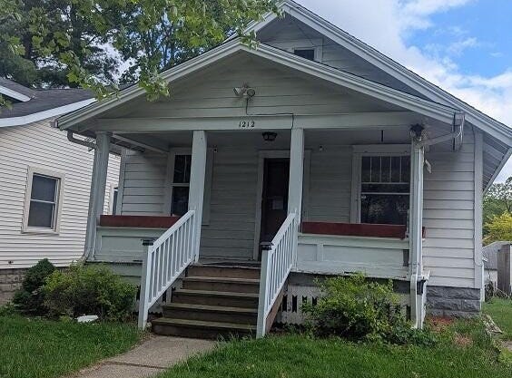 1212 Climax Street, Lansing, MI 48912