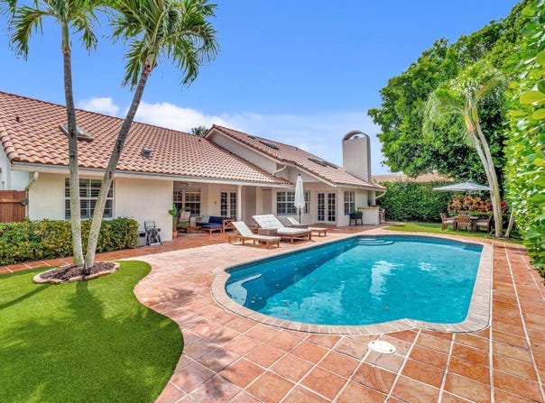 2921 NW 25th Way, Boca Raton, FL 33434