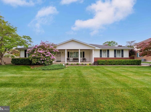 2528 RAVEN RD, WILMINGTON, DE 19810