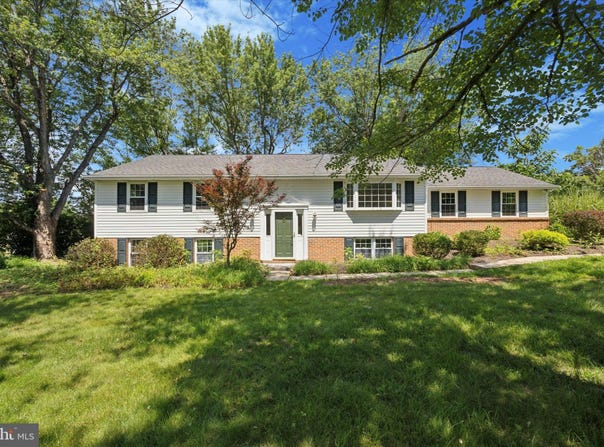 1115 GRABER ROAD, RED HILL, PA 18076