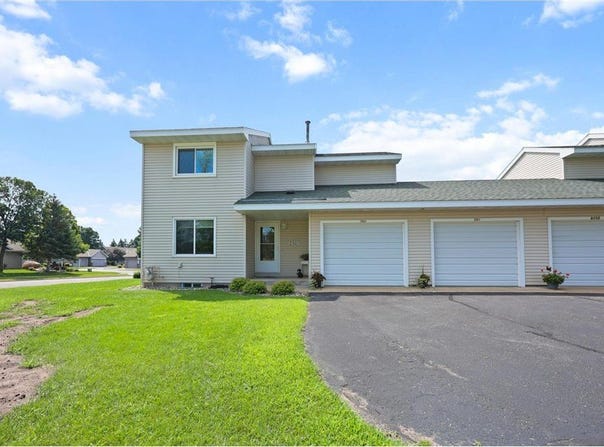2501 Stockinger Drive, Saint Cloud, MN 56303