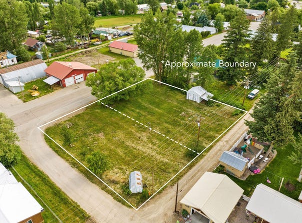 327 Central Avenue, Martin City, MT 59926