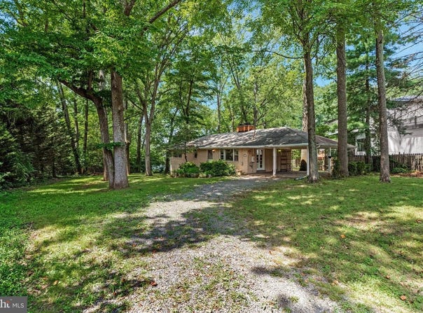 1616 6TH PL, MCLEAN, VA 22101