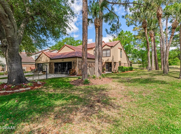 100 Brown Pelican Drive, Daytona Beach, FL 32119