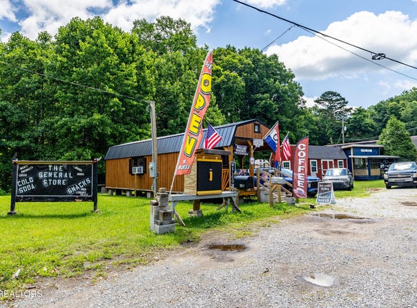 10905 New Highway 68, Tellico Plains, TN 37385