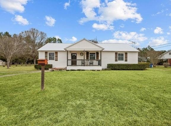154 Avalon Street, Nahunta, GA 31553