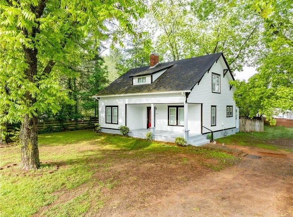 5375 Clarks Bridge Road, Gainesville, GA 30506