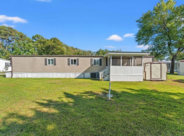 1415 Circle Dr., North Myrtle Beach, SC 29582