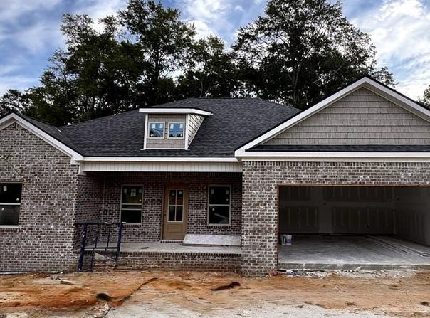 2465 Jordan Ave, Cowarts, AL 36321