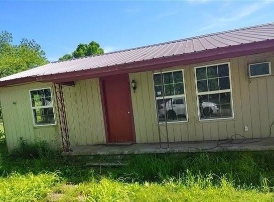 707 W 9th Street, Kiowa, OK 74553