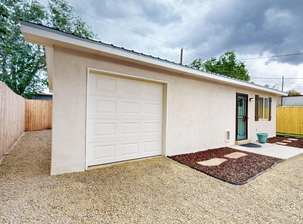 1259 8TH Street NW, Albuquerque, NM 87102