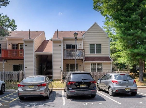 1295 TRISTRAM CIRCLE, MANTUA, NJ 08051
