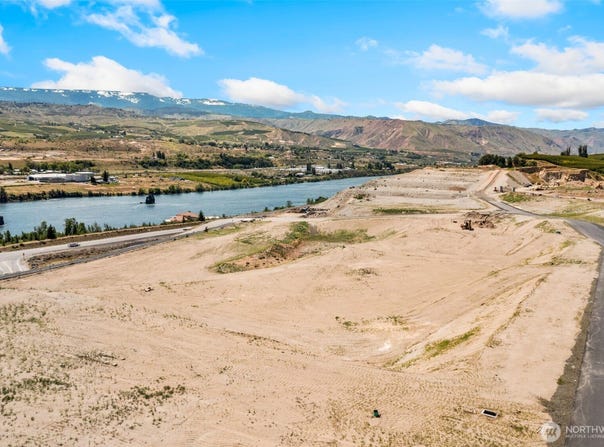 0 S Valiant Drive 21, East Wenatchee, WA 98802