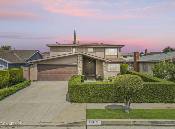 13415 Bryson Street, Panorama City, CA 91402